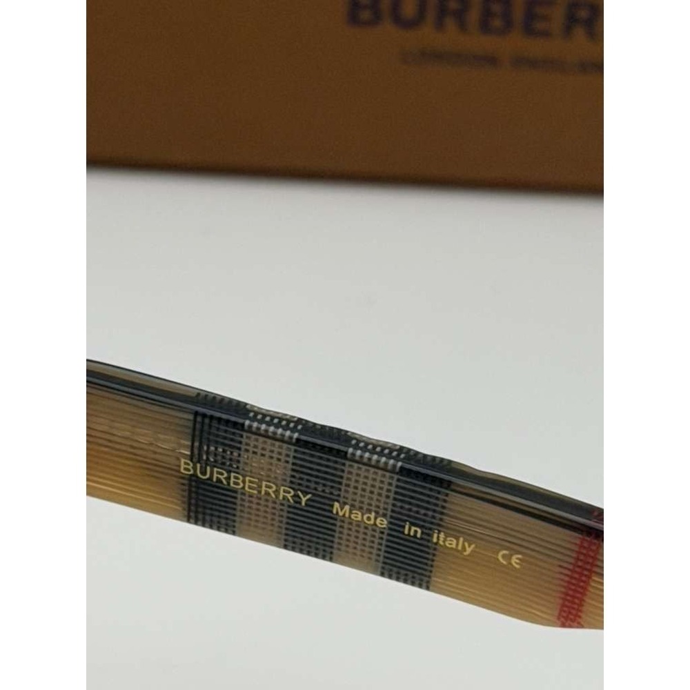 Burberry Check Sunglasses Oversized Plaid Frame Gradient Lens Authentic w/ Case - Picture 7 of 7